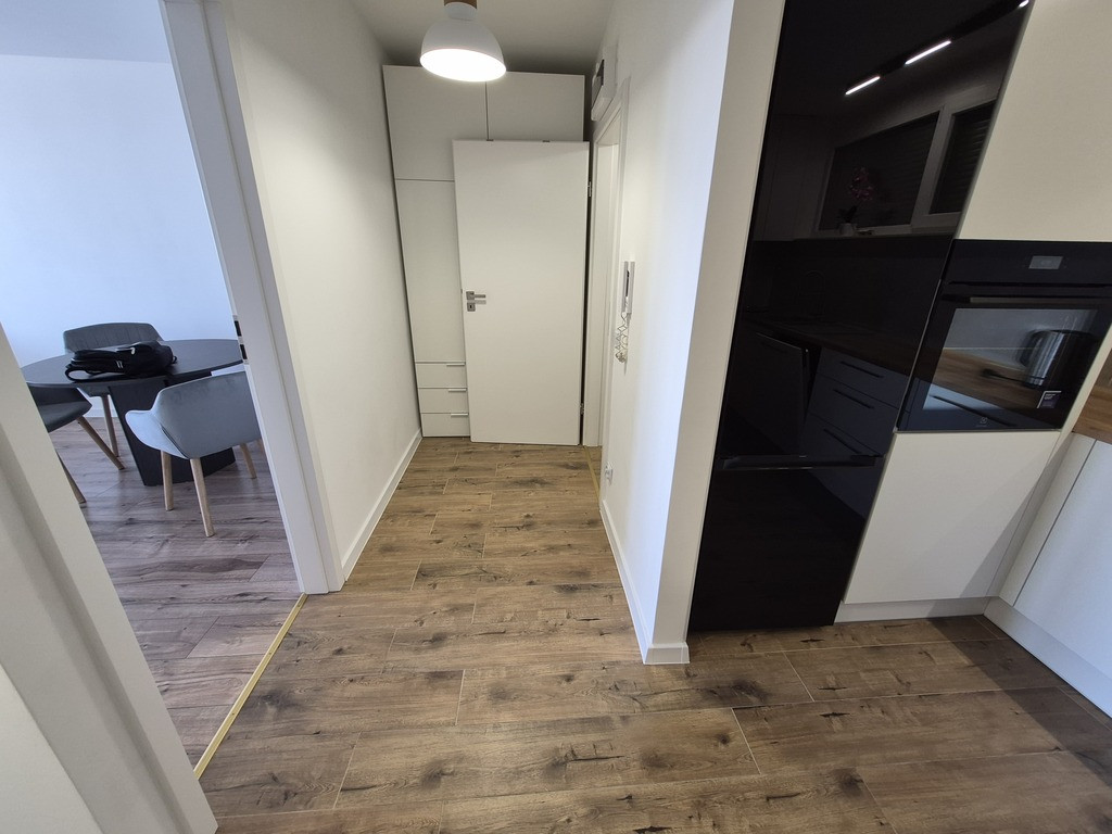 Mieszkanie Wynajem Wrocław Wrocław-Krzyki Powstańców Śląskich 12